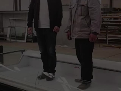 Self-service verkoelde merchandiser geïntegreerd met ontdooiing verwarmer