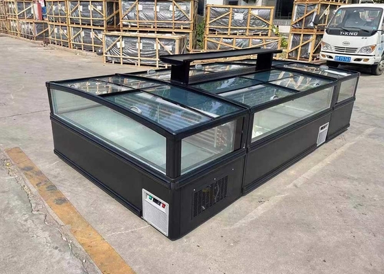 Eilandvriezer met gebogen glazen blad, automatische ontdooiing, 1050 liter
