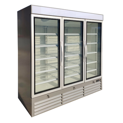 Autovorsttribune op Glasdeur Front Chiller Creating Visual Impact